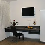 Helmers Gaestehaus Gempfing
