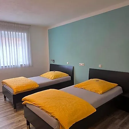 Helmers Gaestehaus 3* Gempfing