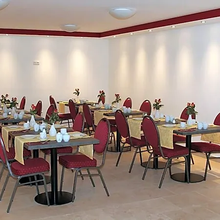 Helmers Gaestehaus Bed and breakfast 3*