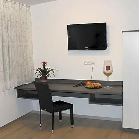Helmers Gaestehaus Bed and breakfast 3*