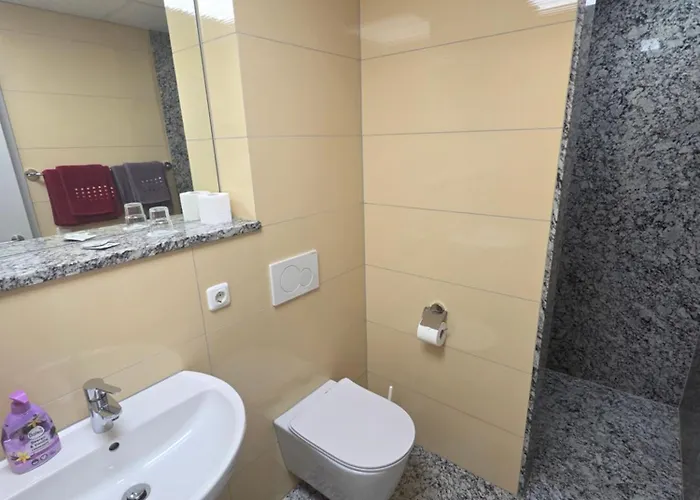 Helmers Gaestehaus 3* Gempfing